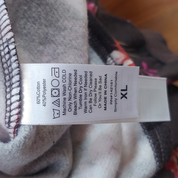 Lularoe Lulu Set - Picture 7 of 7